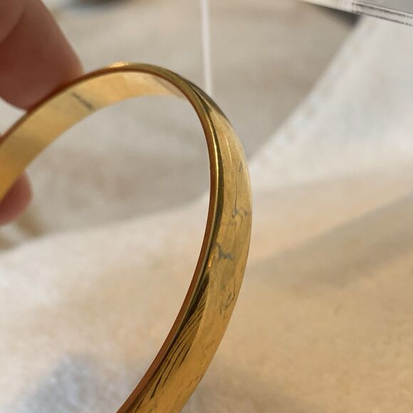 Vintage Monet Signed Gold-Tone Bangle Bracelet Minimalist 1960s–70s - Picture 4 of 11